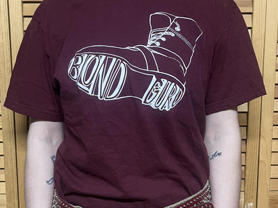 Blond Guru merch photo 4